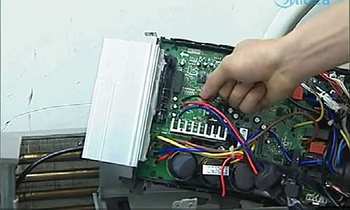 岑巩美的空调电话是多少